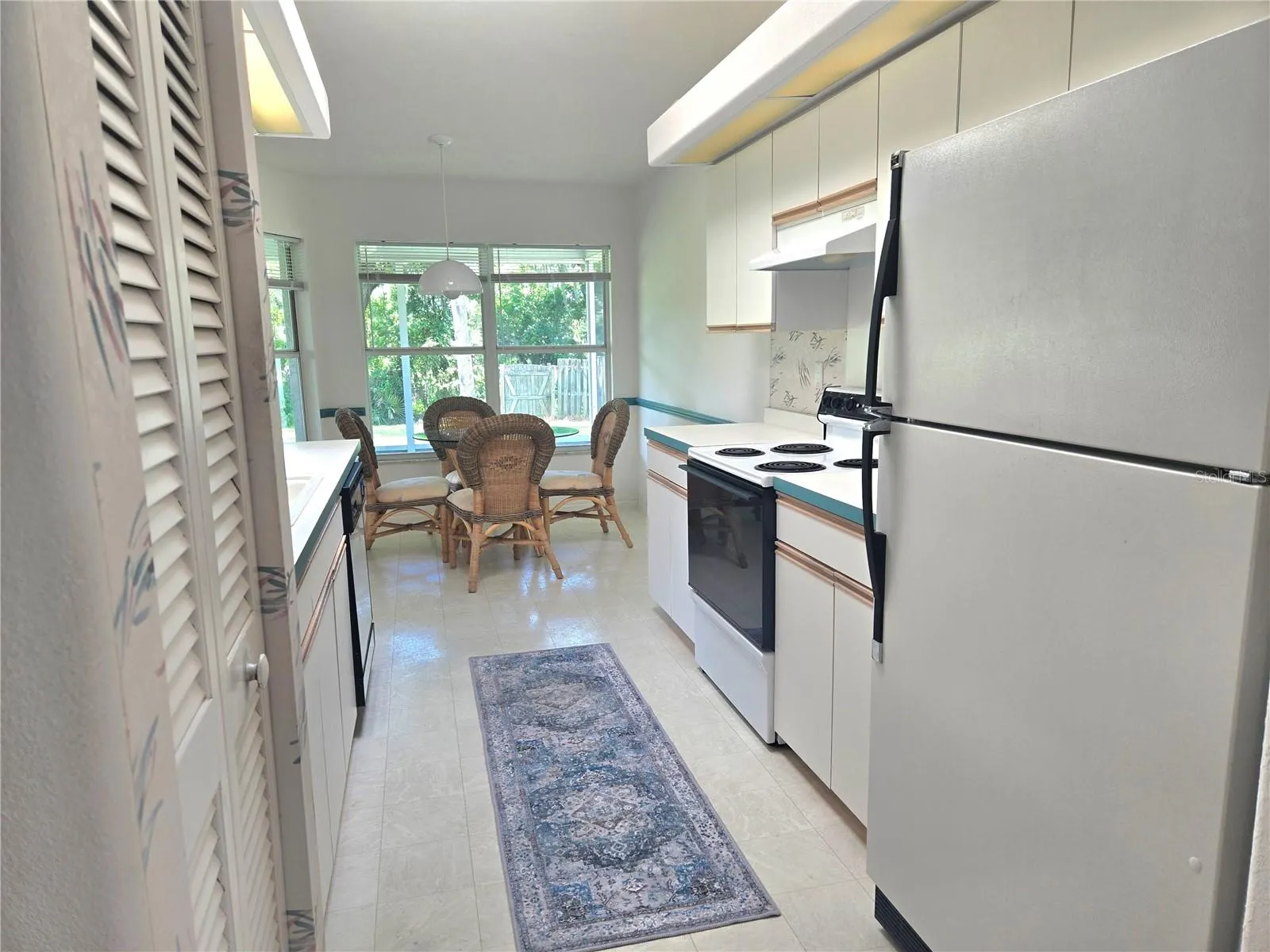 6814 67TH STREET CIR E