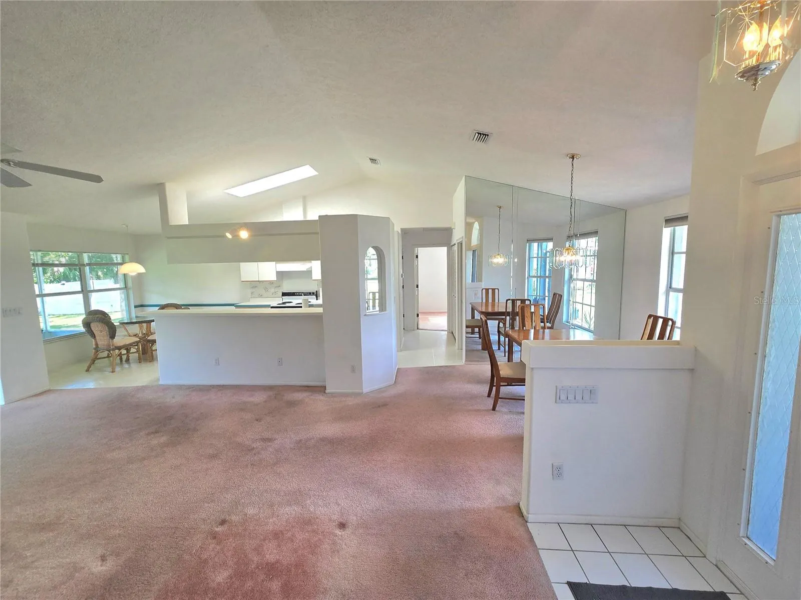 6814 67TH STREET CIR E