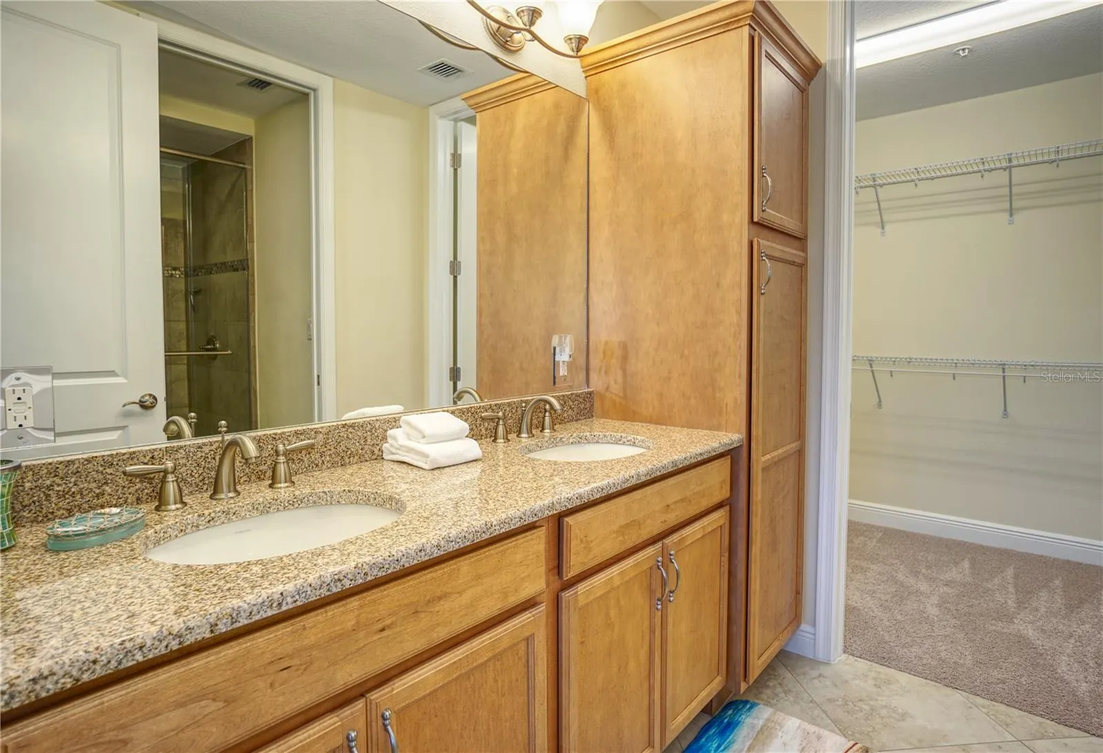 392 ARUBA CIR #102, #102