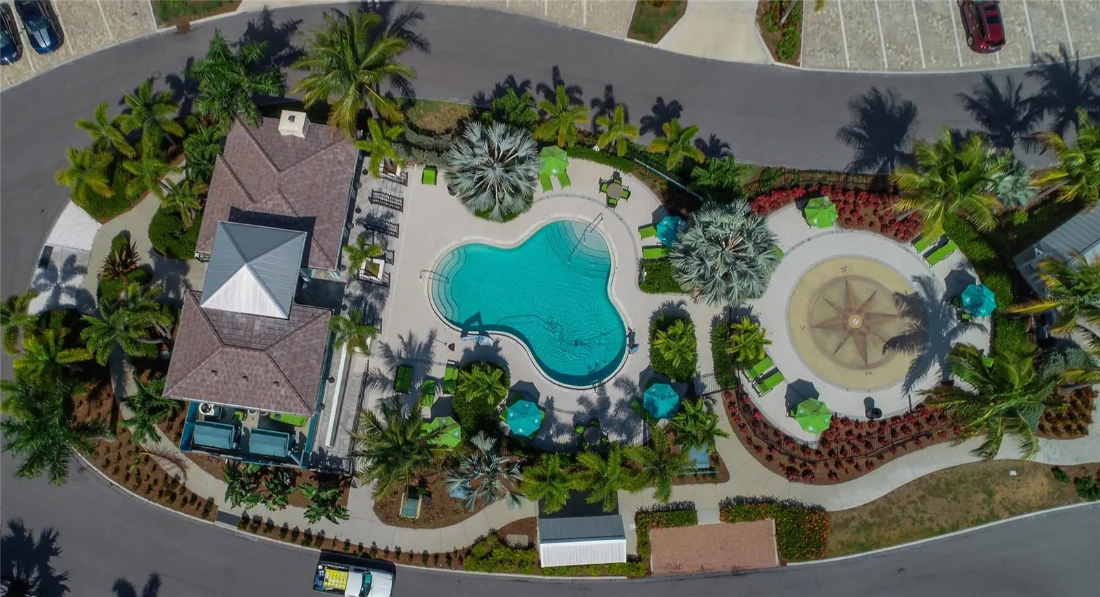 392 ARUBA CIR #102, #102