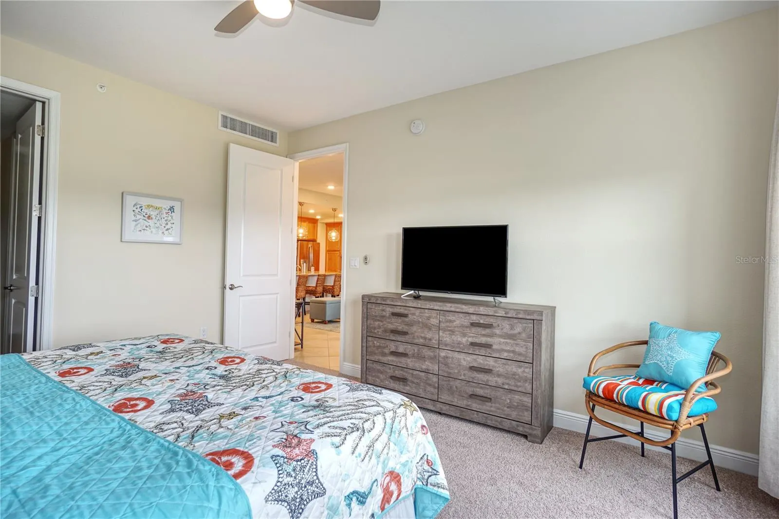 392 ARUBA CIR #102, #102