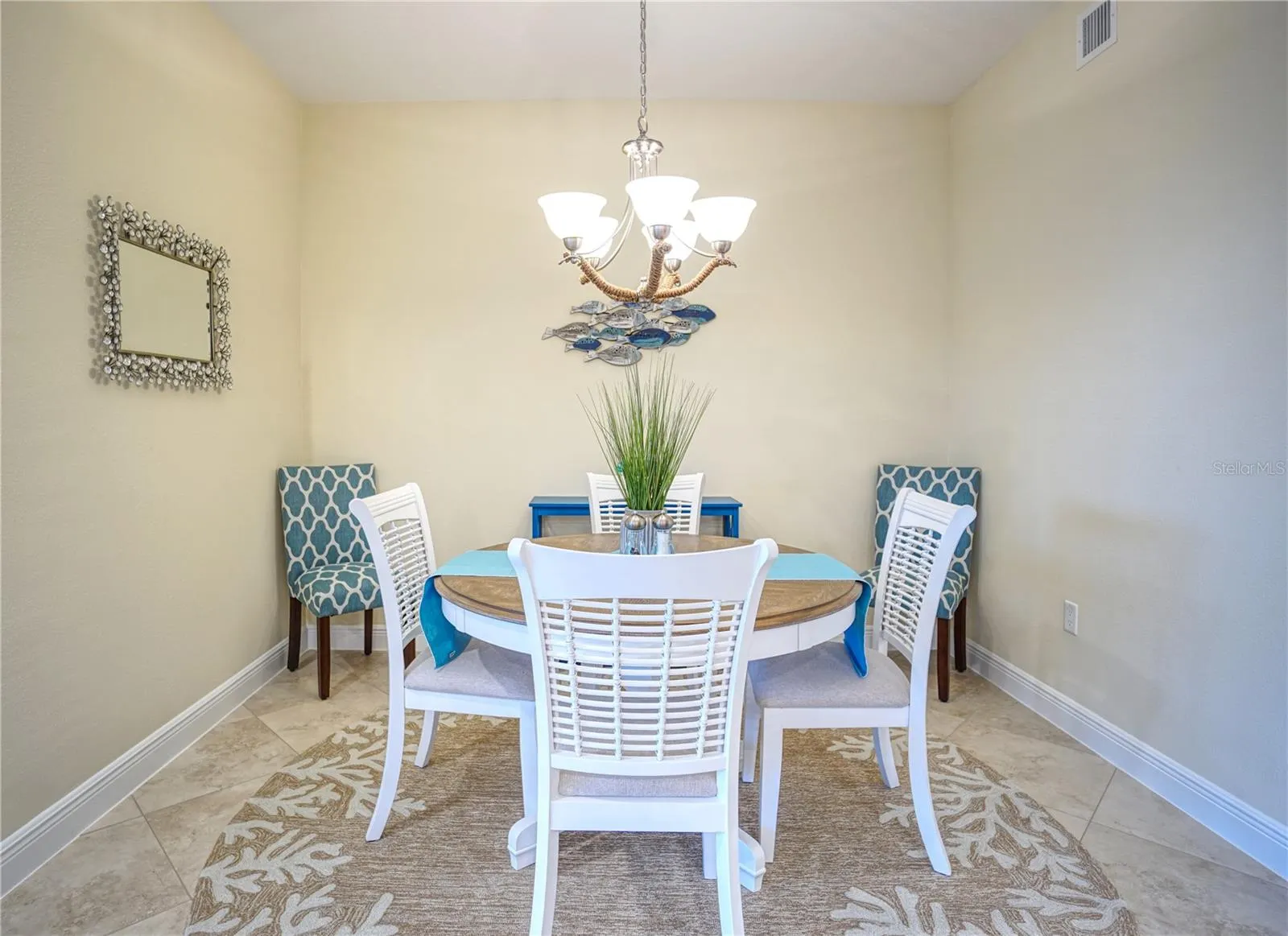 392 ARUBA CIR #102, #102