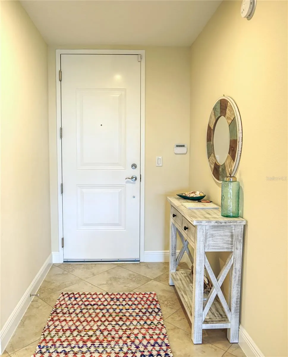 392 ARUBA CIR #102, #102