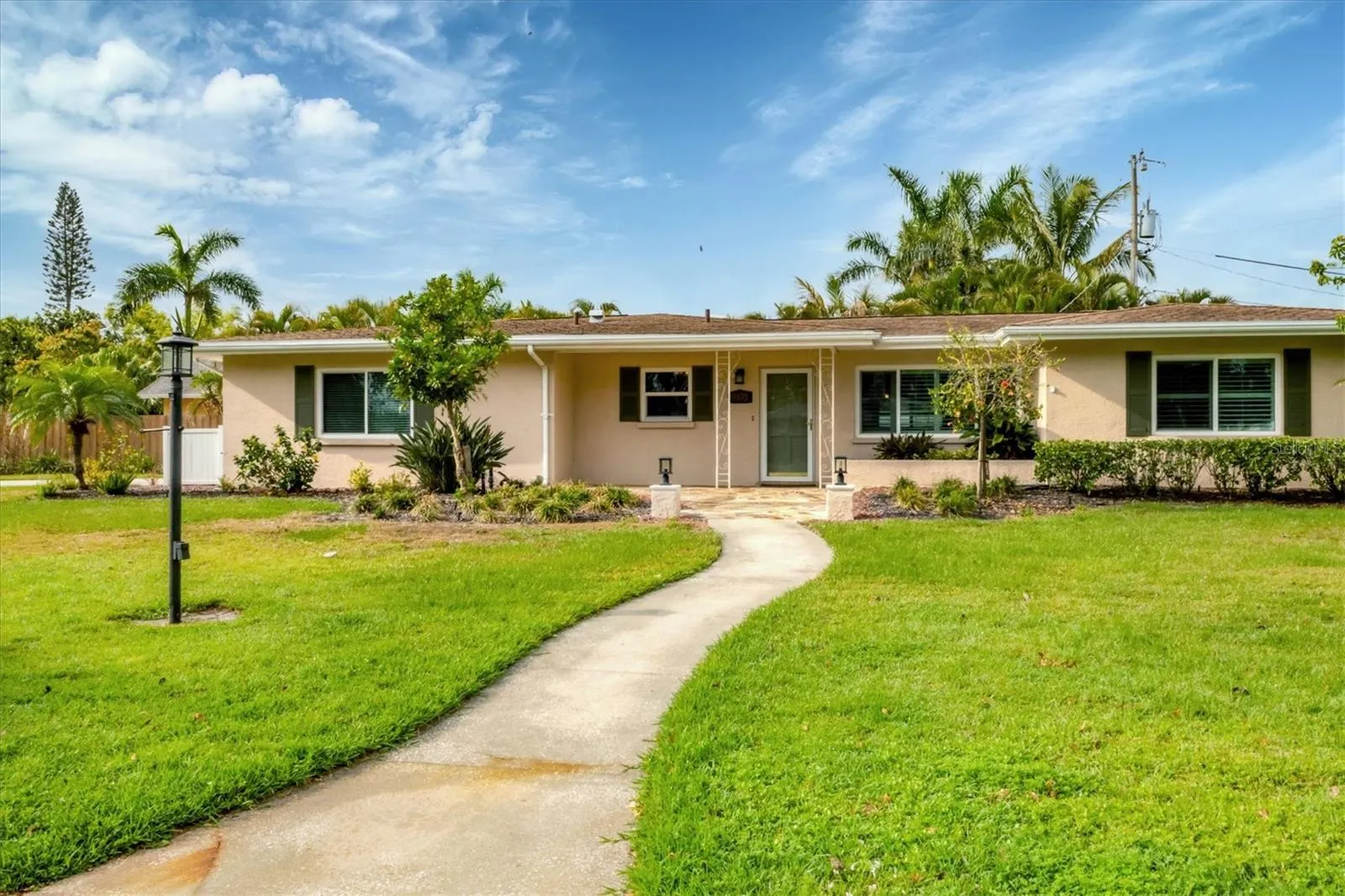 3072 MEYER DR