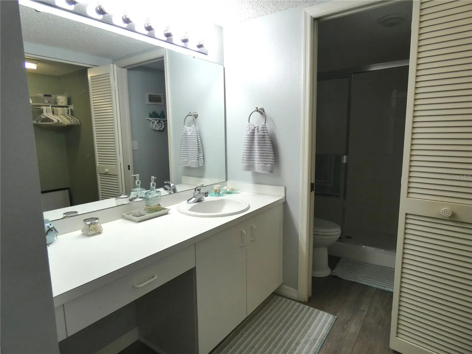 9320 CLUBSIDE CIR #2208, #2208