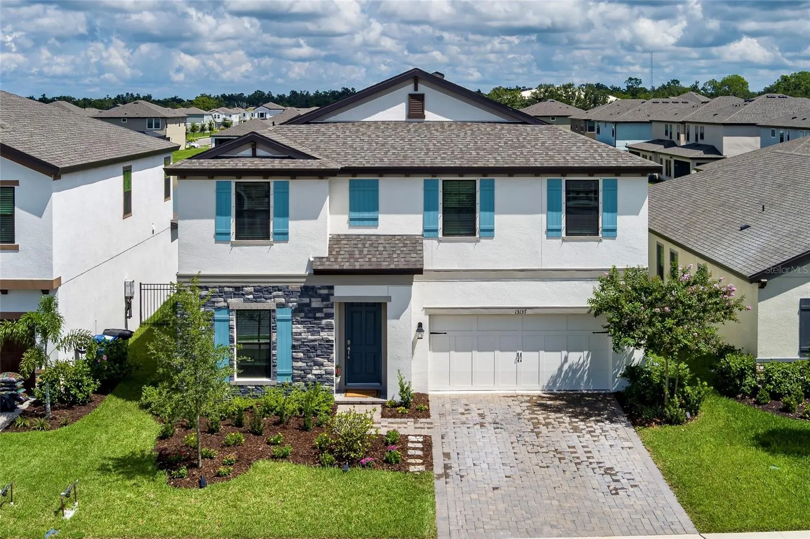 13137 HOMESTEAD LN
