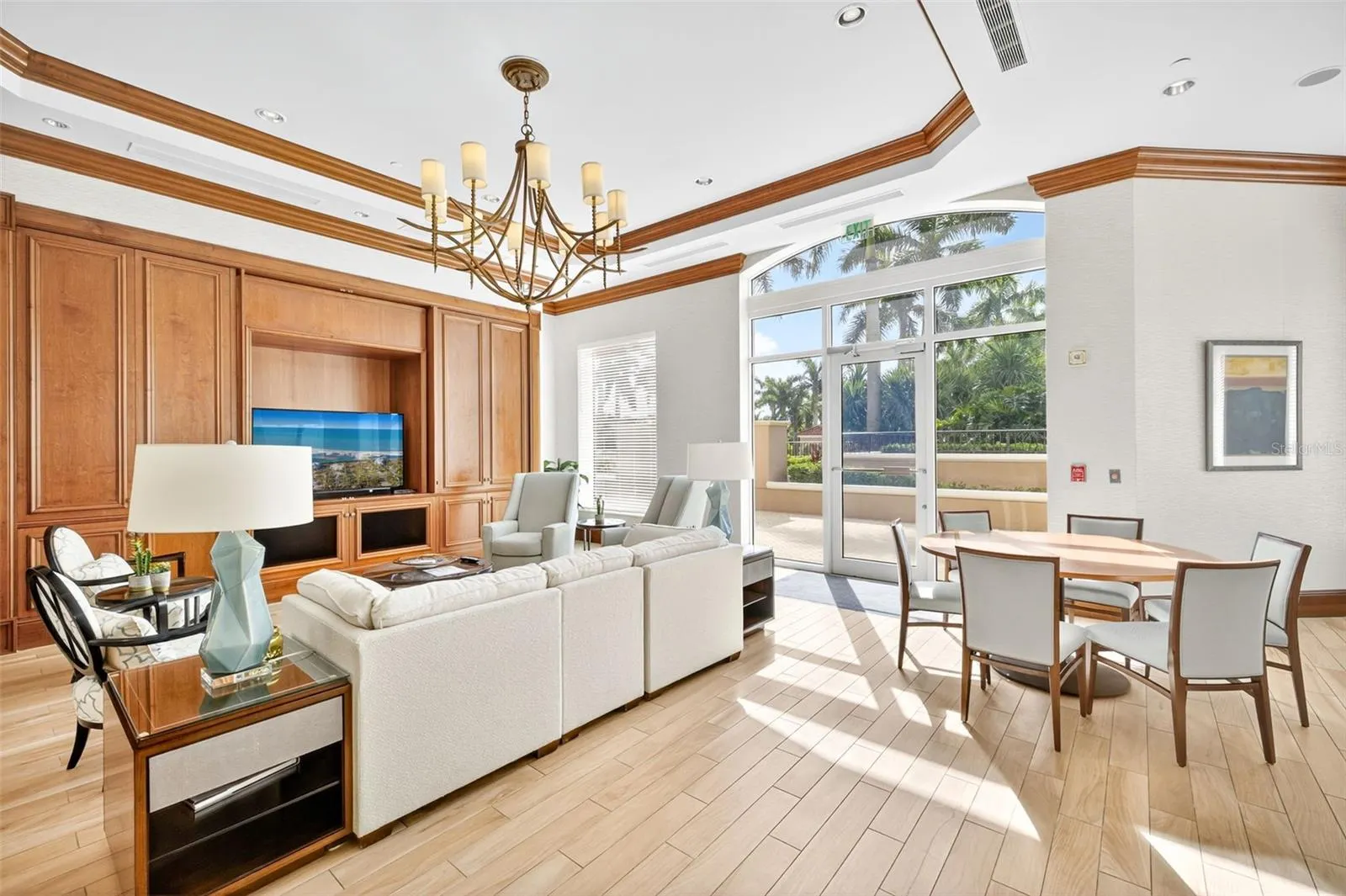 1060 BORGHESE LN #702, #702
