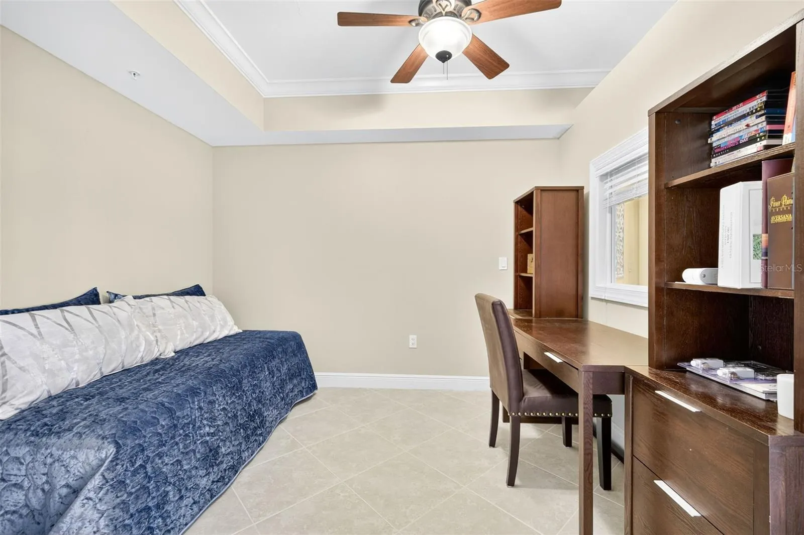 1060 BORGHESE LN #702, #702