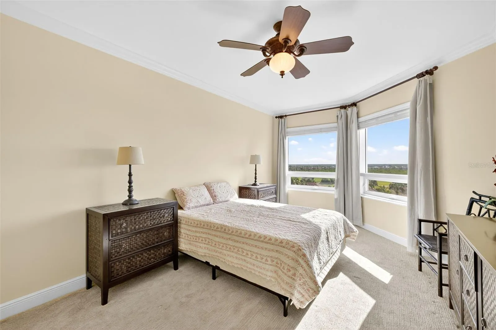 1060 BORGHESE LN #702, #702