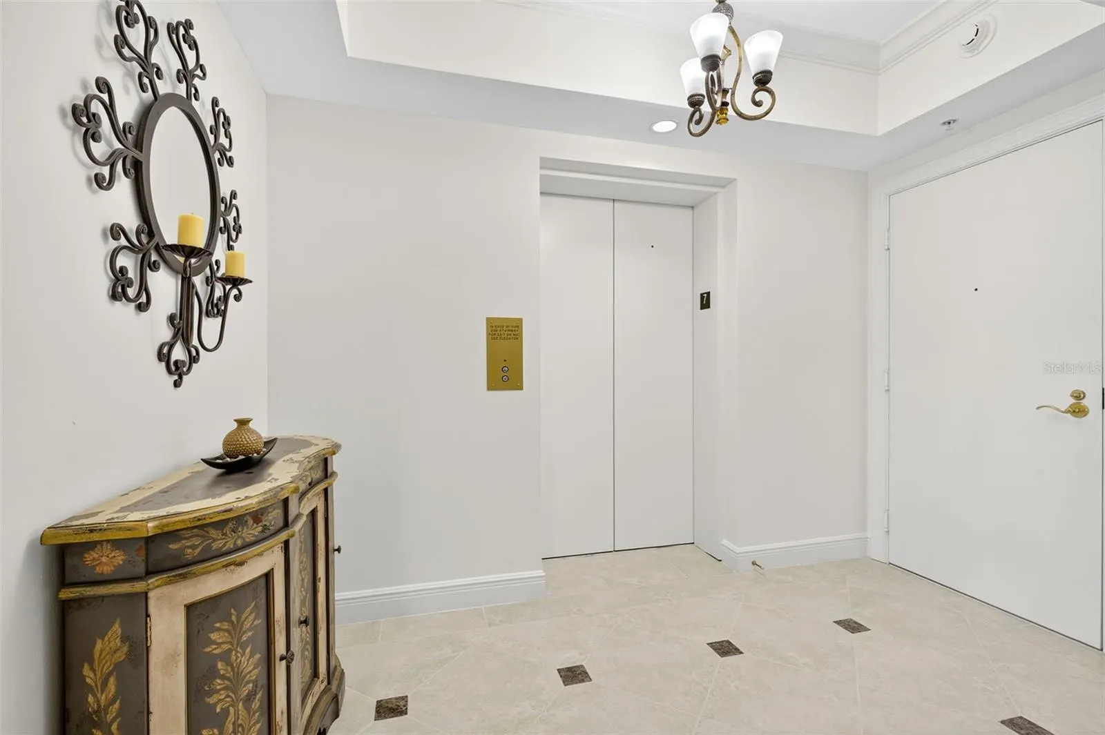 1060 BORGHESE LN #702, #702