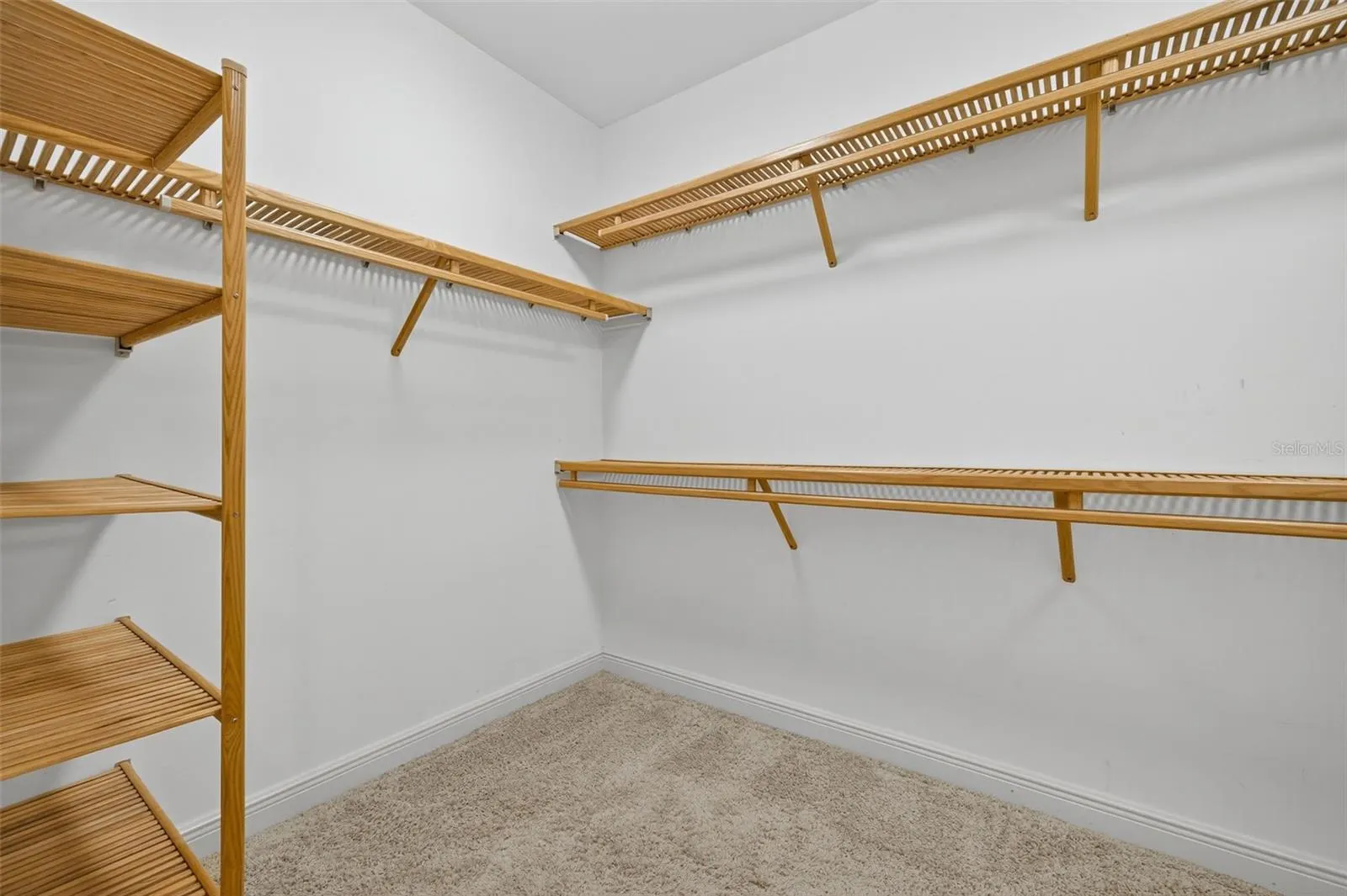 1060 BORGHESE LN #702, #702