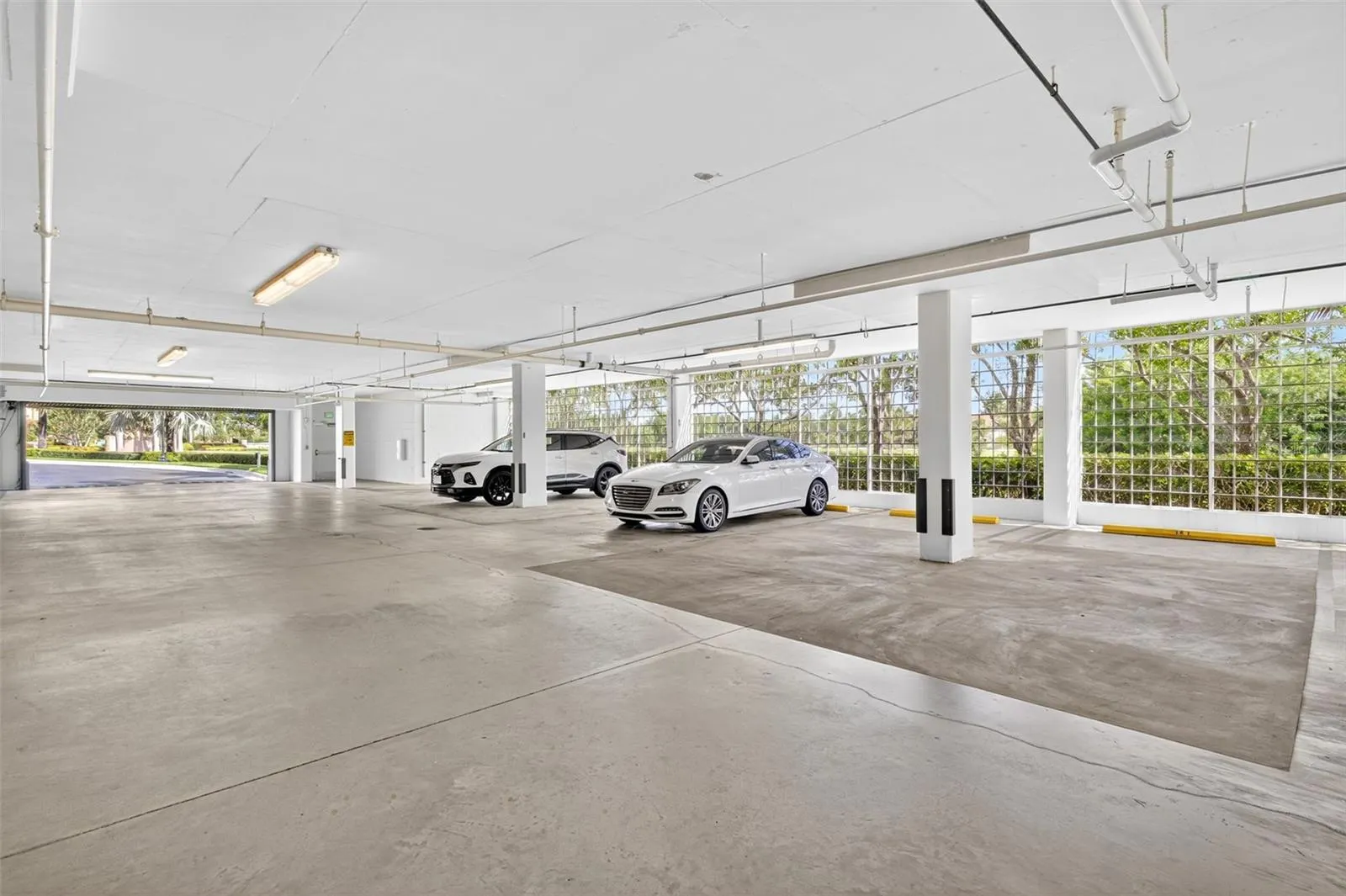 1060 BORGHESE LN #702, #702