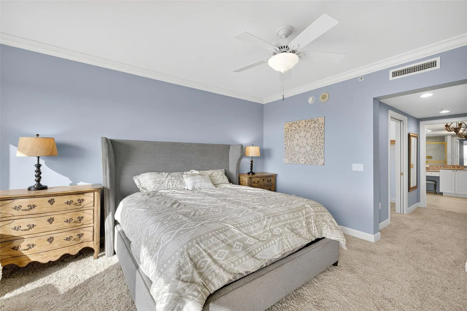 1060 BORGHESE LN #702, #702