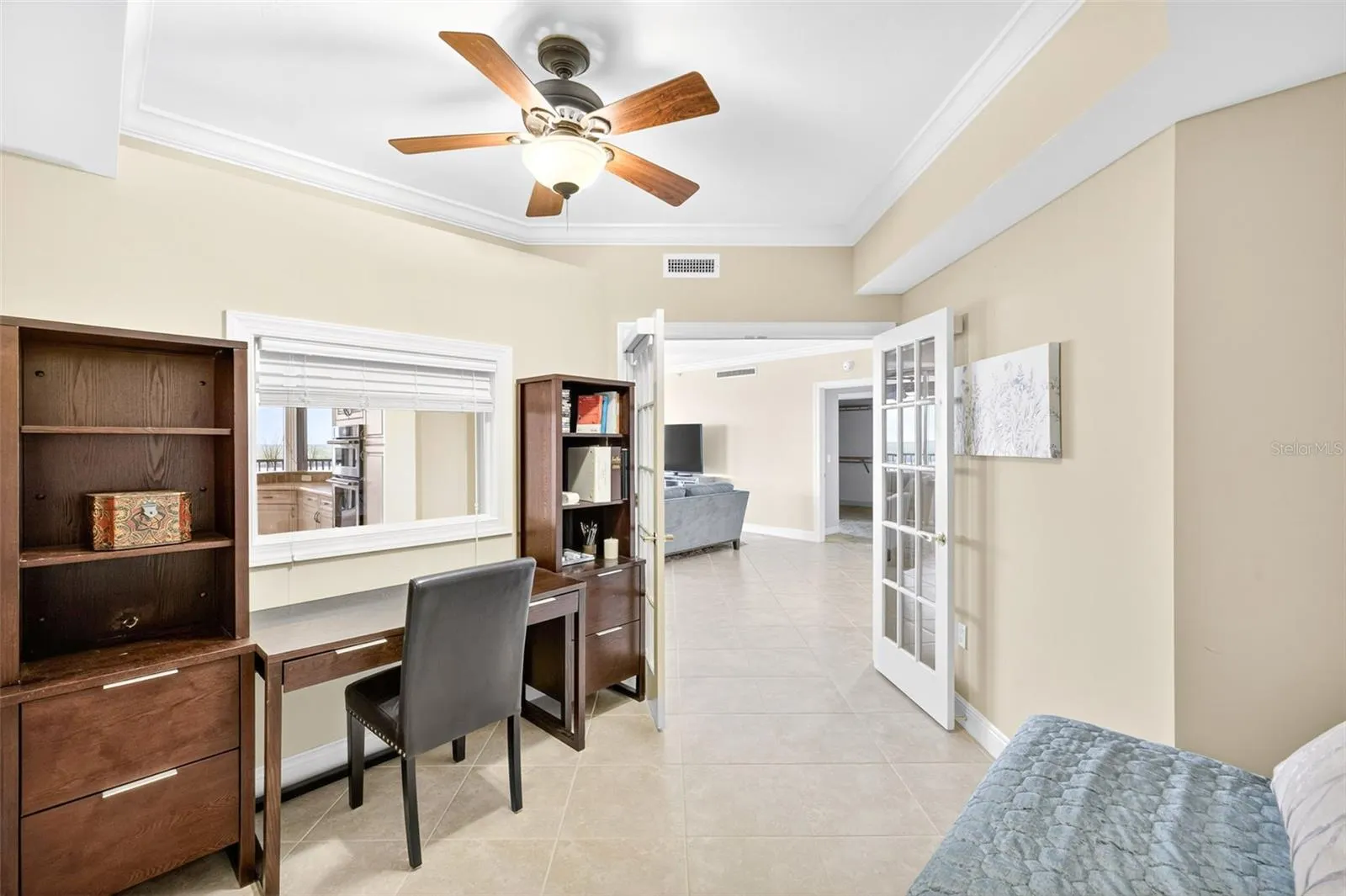 1060 BORGHESE LN #702, #702