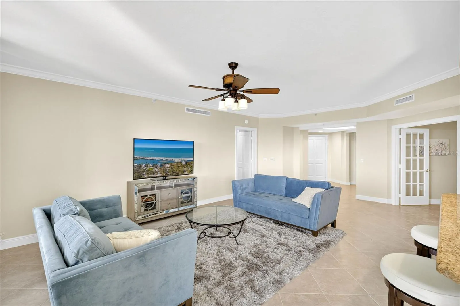 1060 BORGHESE LN #702, #702