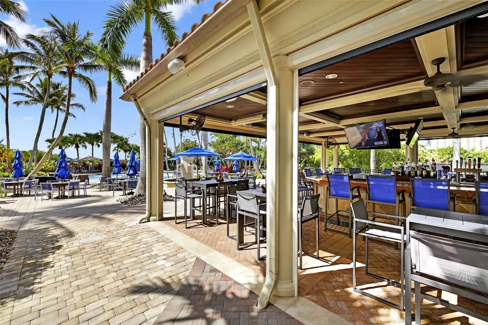 1060 BORGHESE LN #702, #702