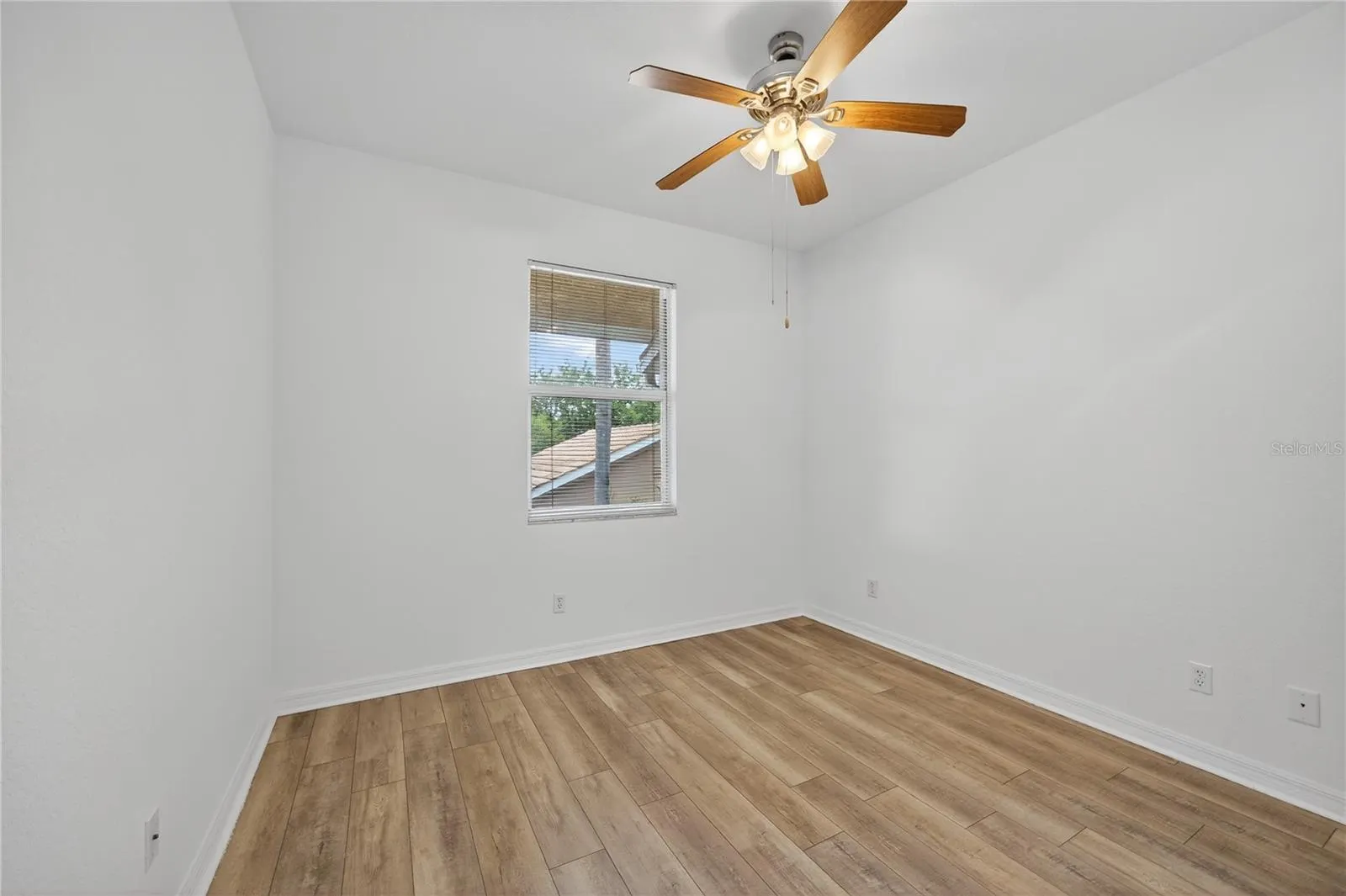 819 FAIRWAYCOVE LN #203, #203