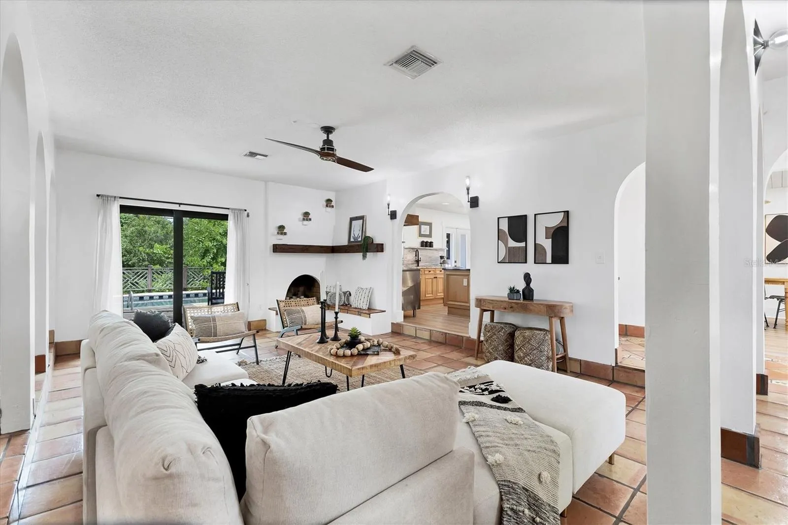 2101 RIVER RIDGE DR