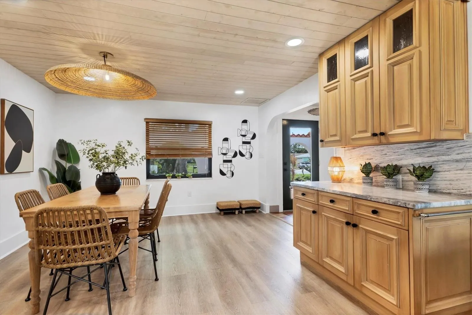 2101 RIVER RIDGE DR