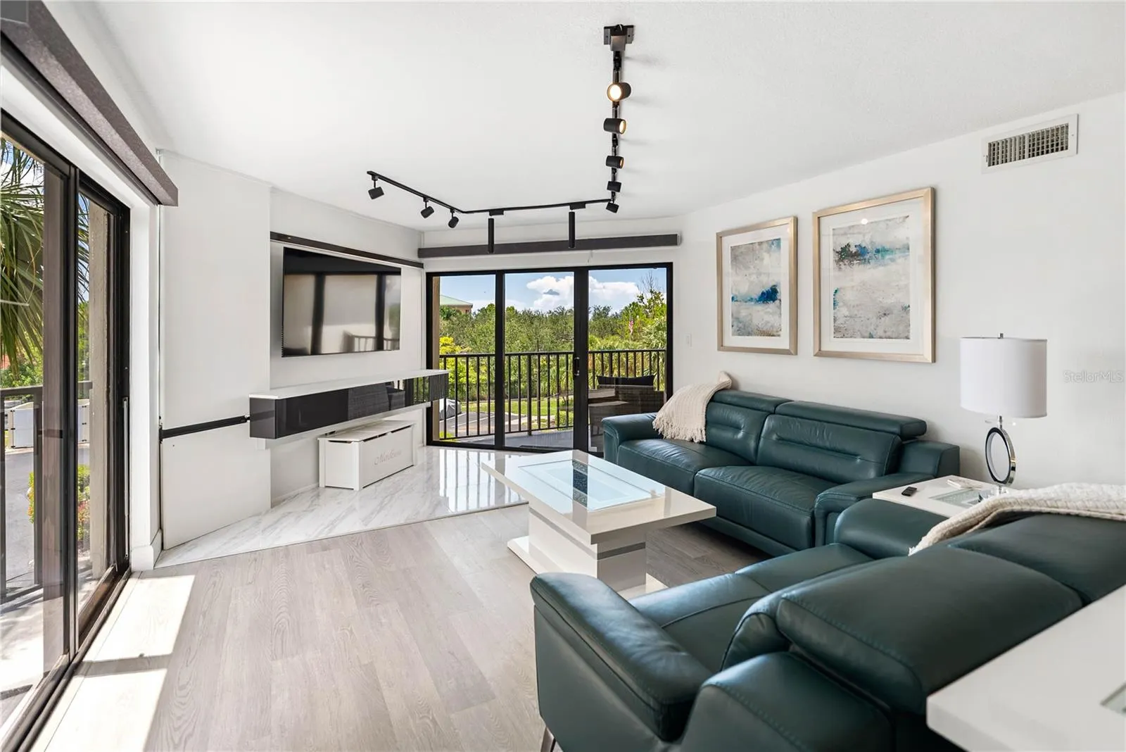 204 3RD ST W #201, #201