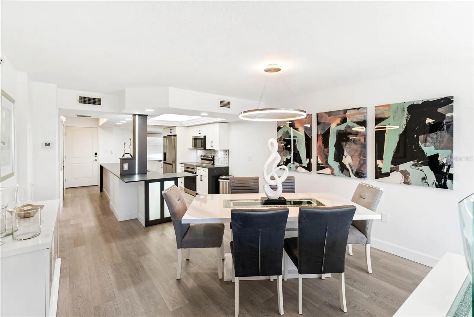 204 3RD ST W #201, #201