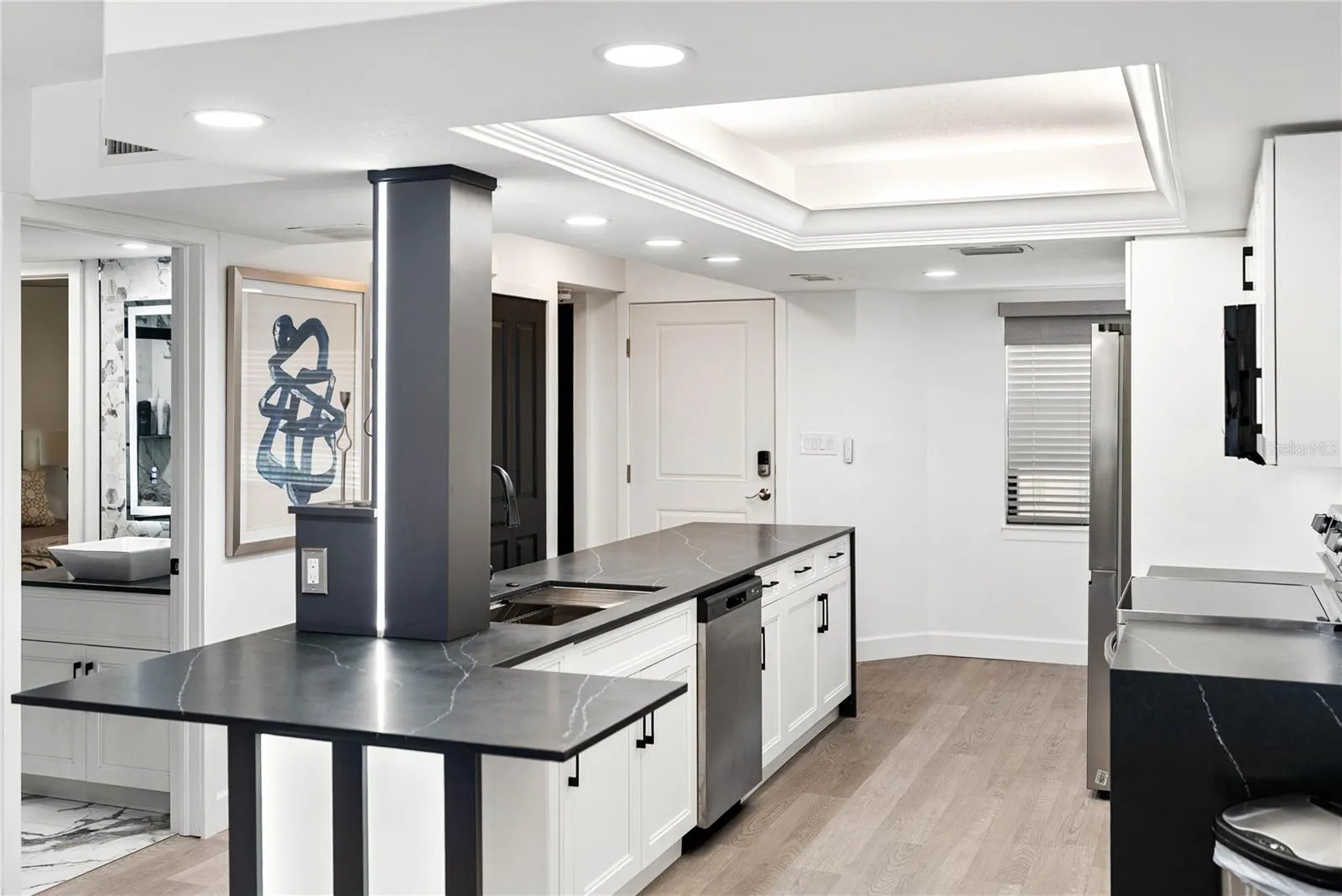 204 3RD ST W #201, #201