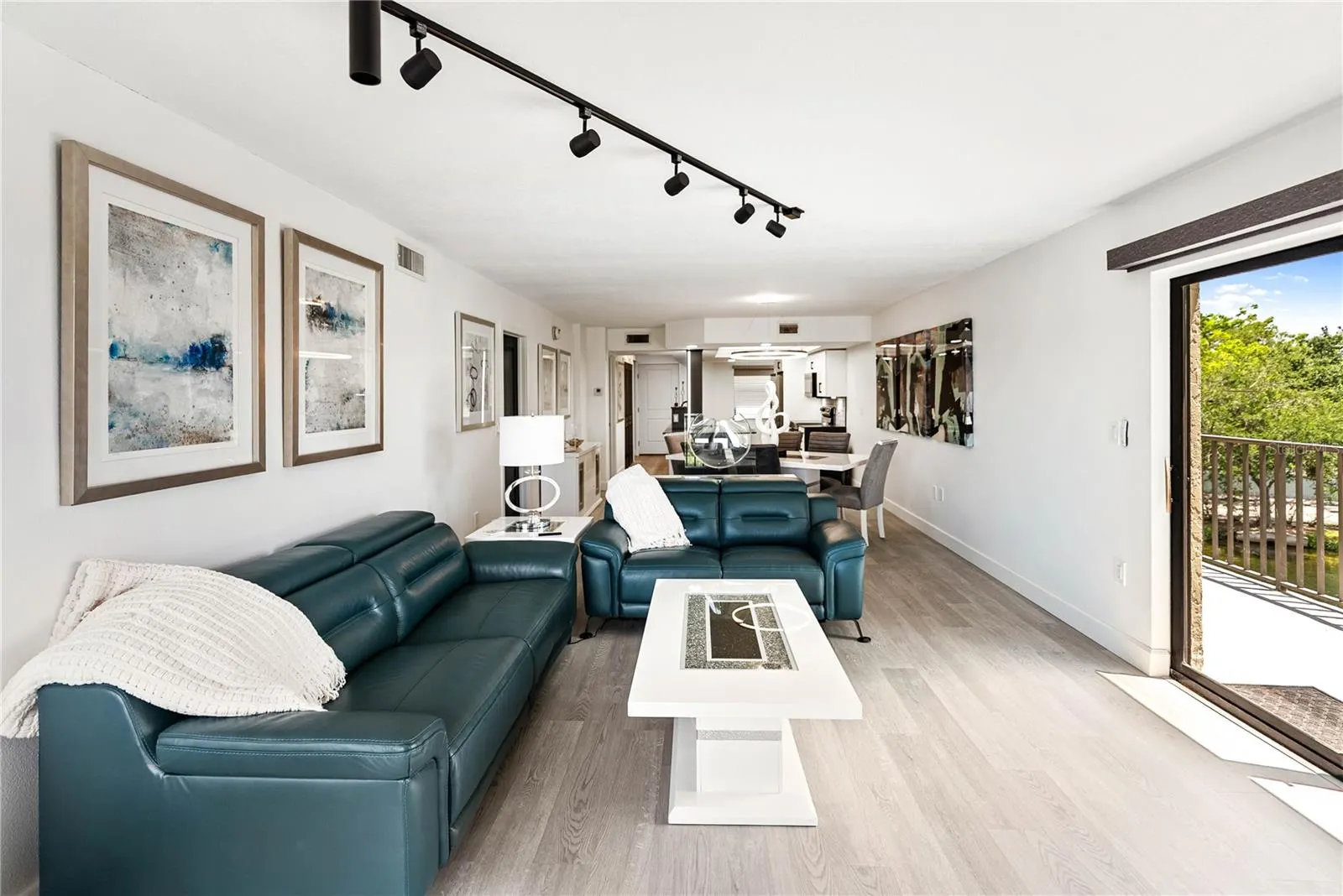 204 3RD ST W #201, #201