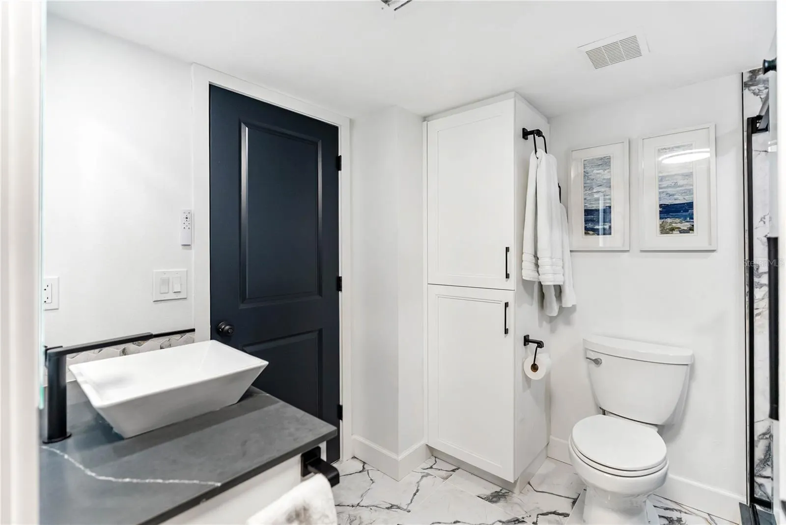 204 3RD ST W #201, #201