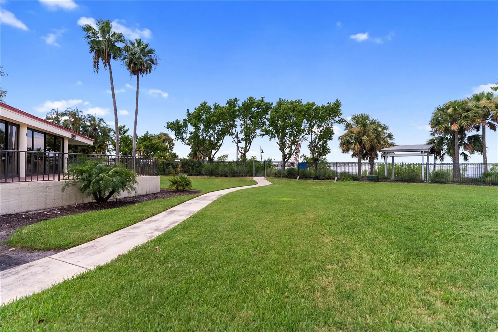 204 3RD ST W #201, #201