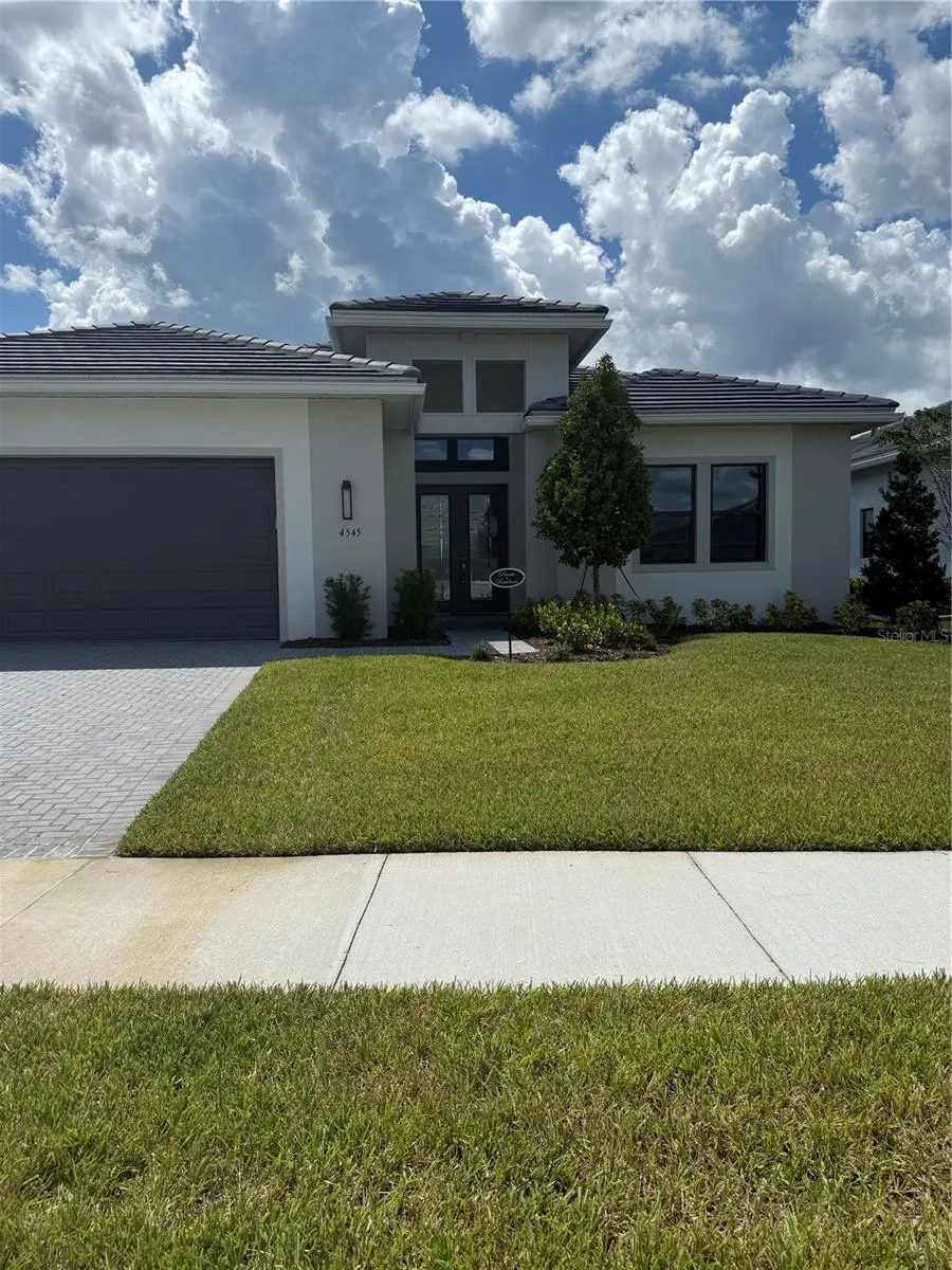 4545 MONDRIAN CT