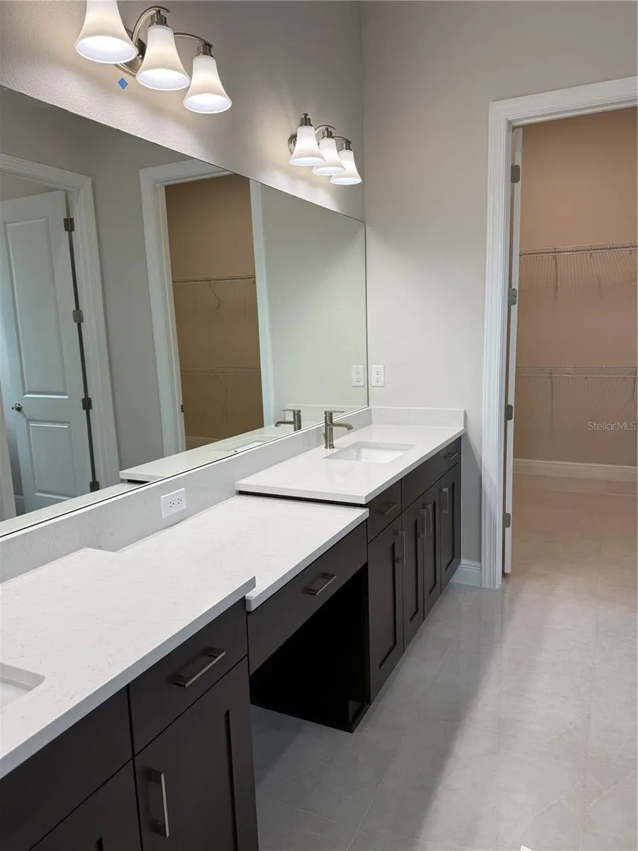 4545 MONDRIAN CT