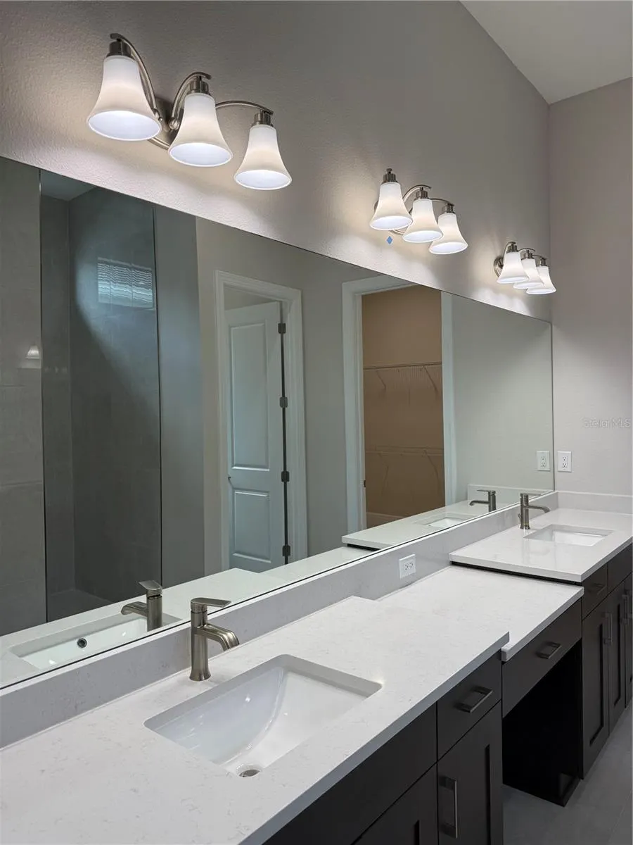 4545 MONDRIAN CT