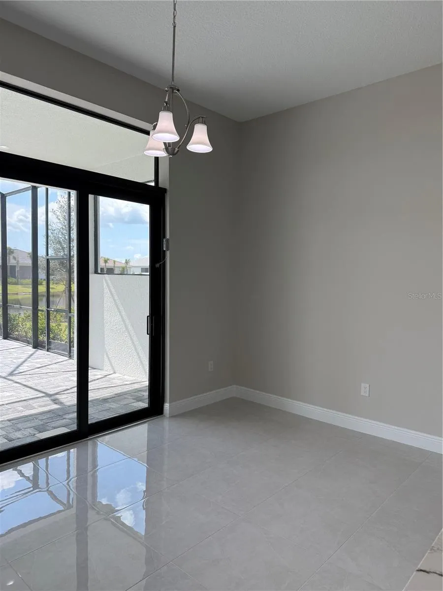 4545 MONDRIAN CT