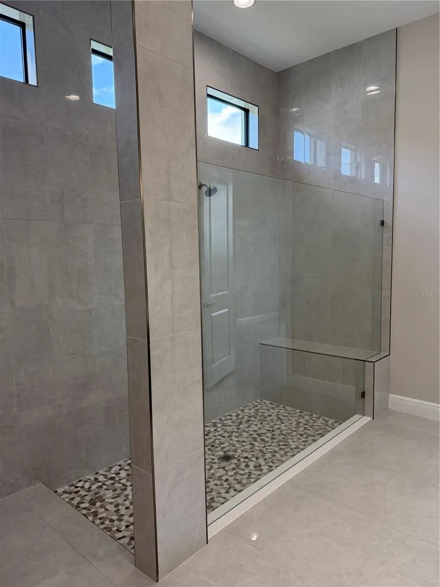 4545 MONDRIAN CT