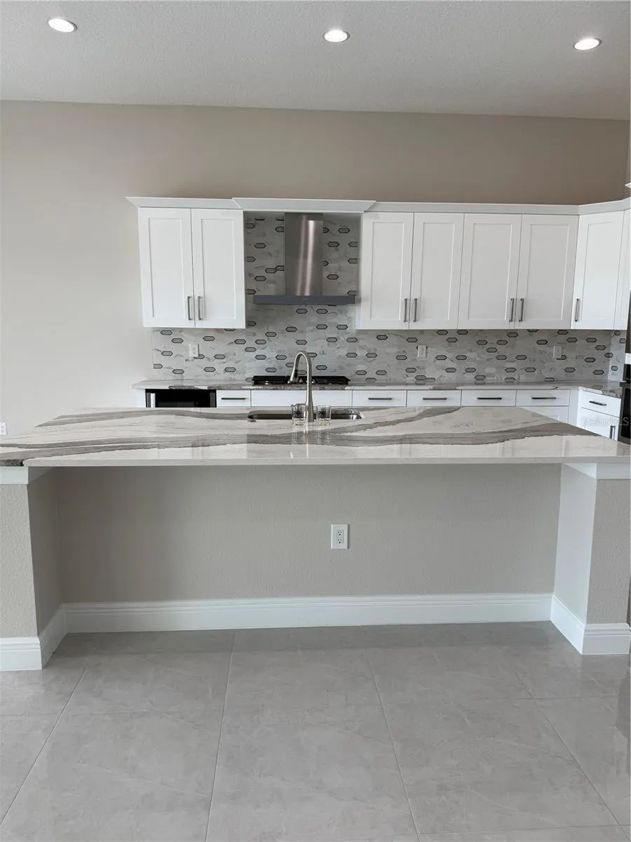 4545 MONDRIAN CT