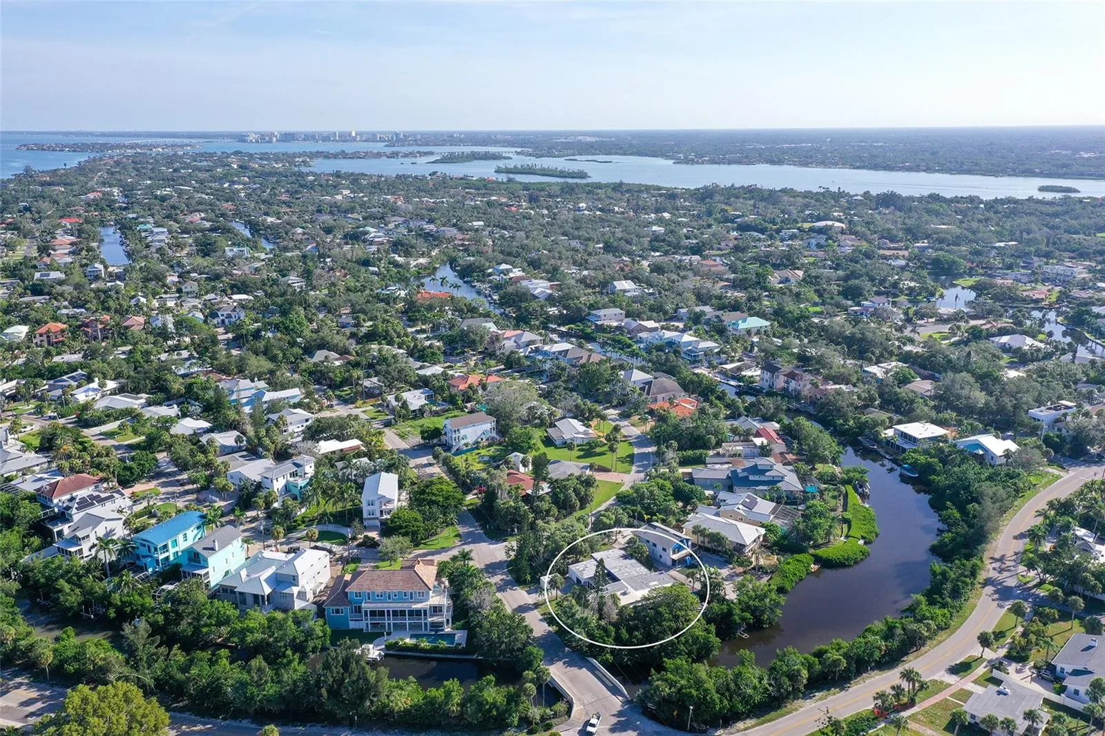 2 ISLAND CIR