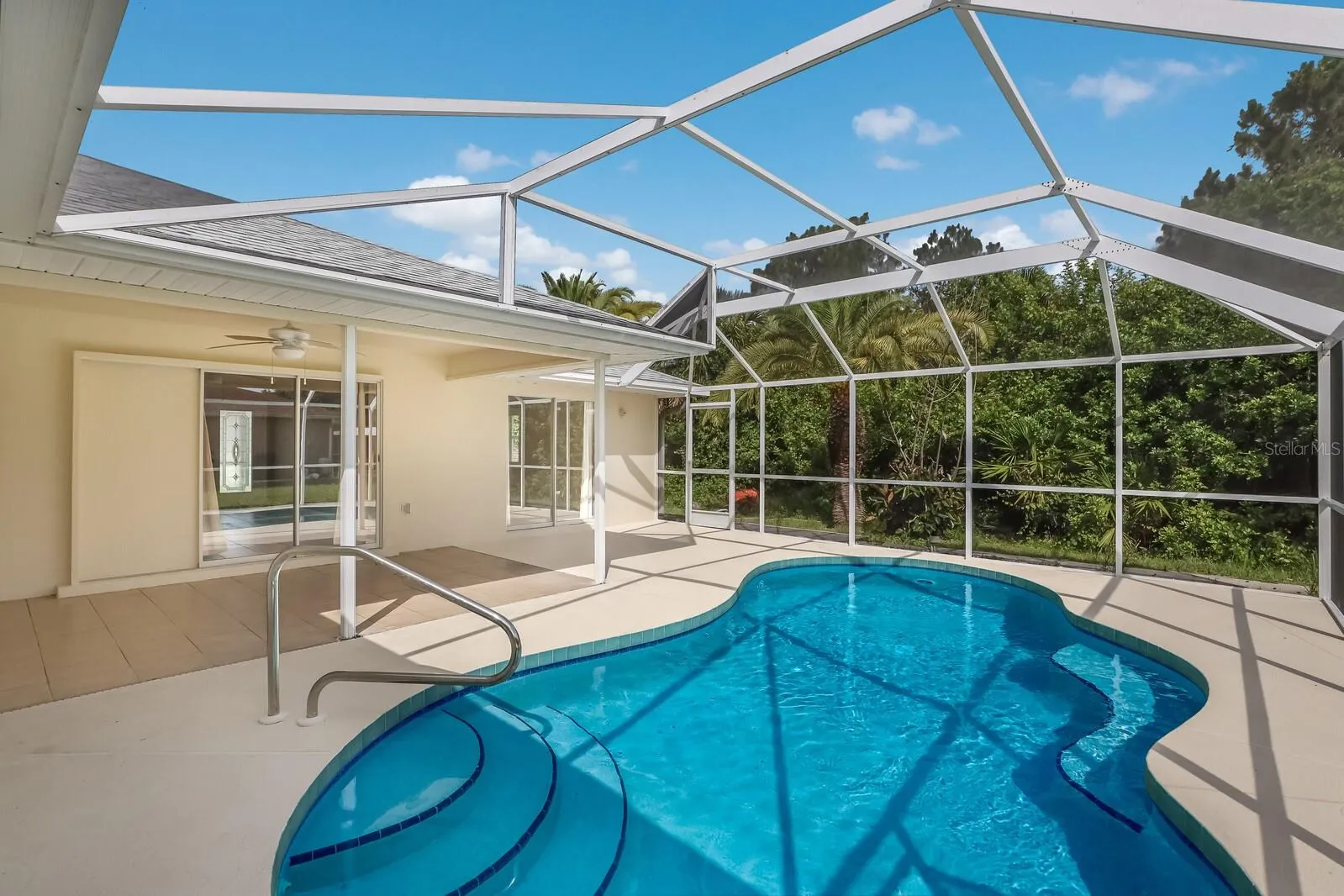 2004 BOCA CHICA AVE