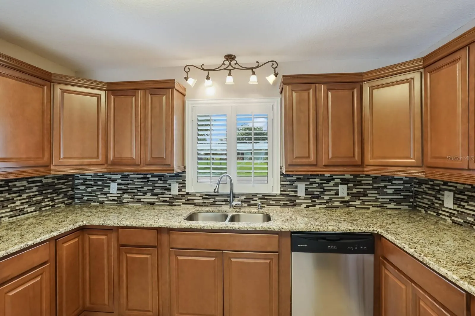 2004 BOCA CHICA AVE
