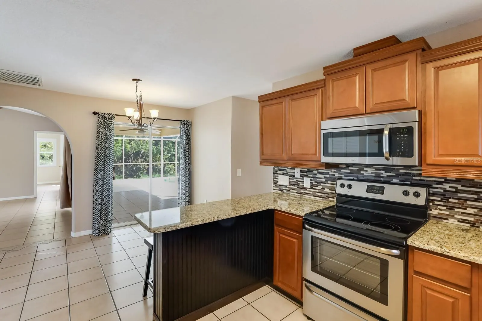 2004 BOCA CHICA AVE