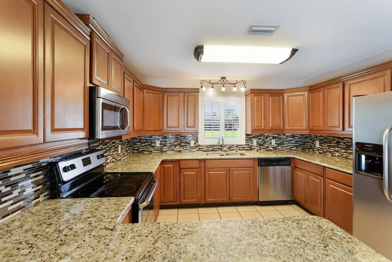 2004 BOCA CHICA AVE