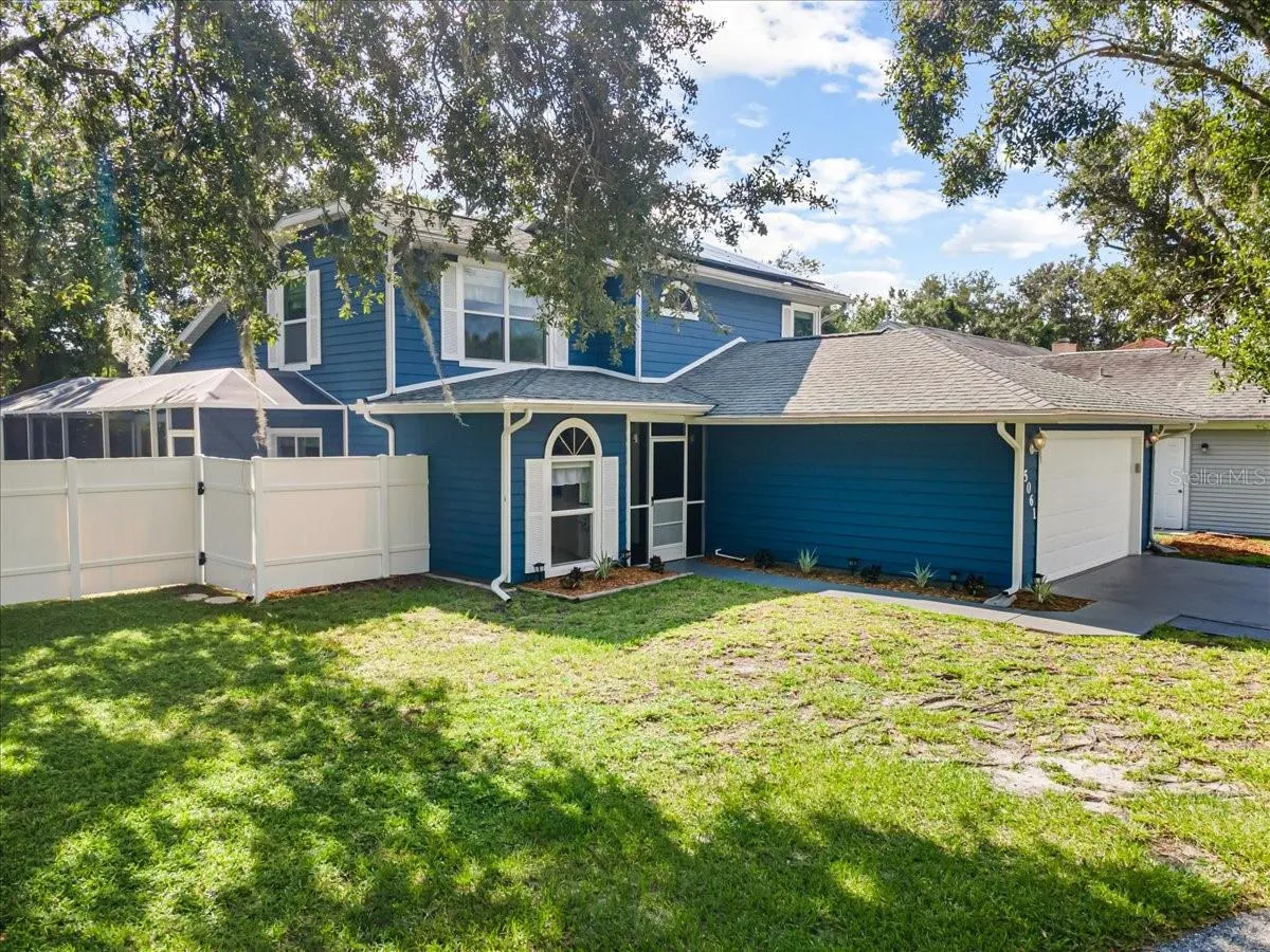 5061 82ND WAY E