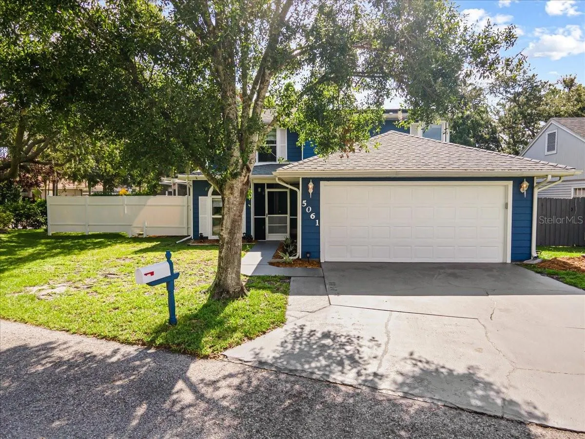 5061 82ND WAY E