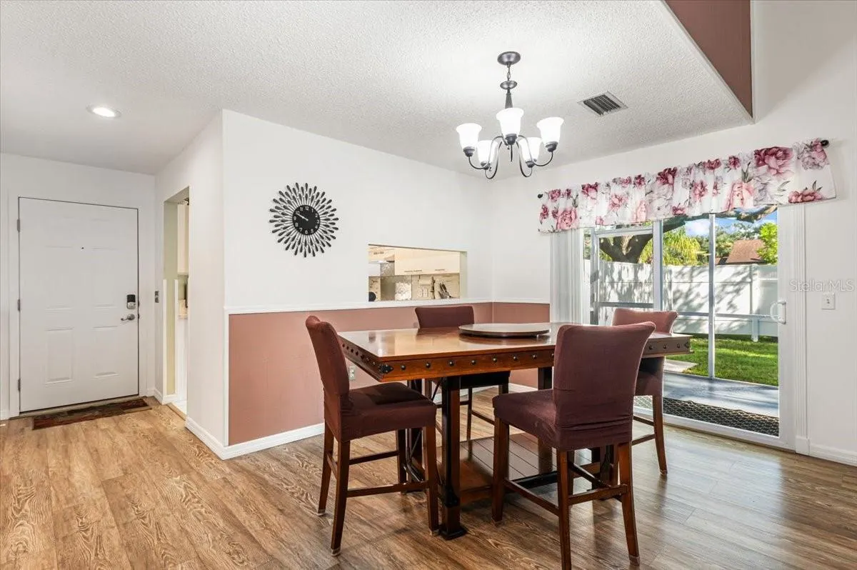 5061 82ND WAY E