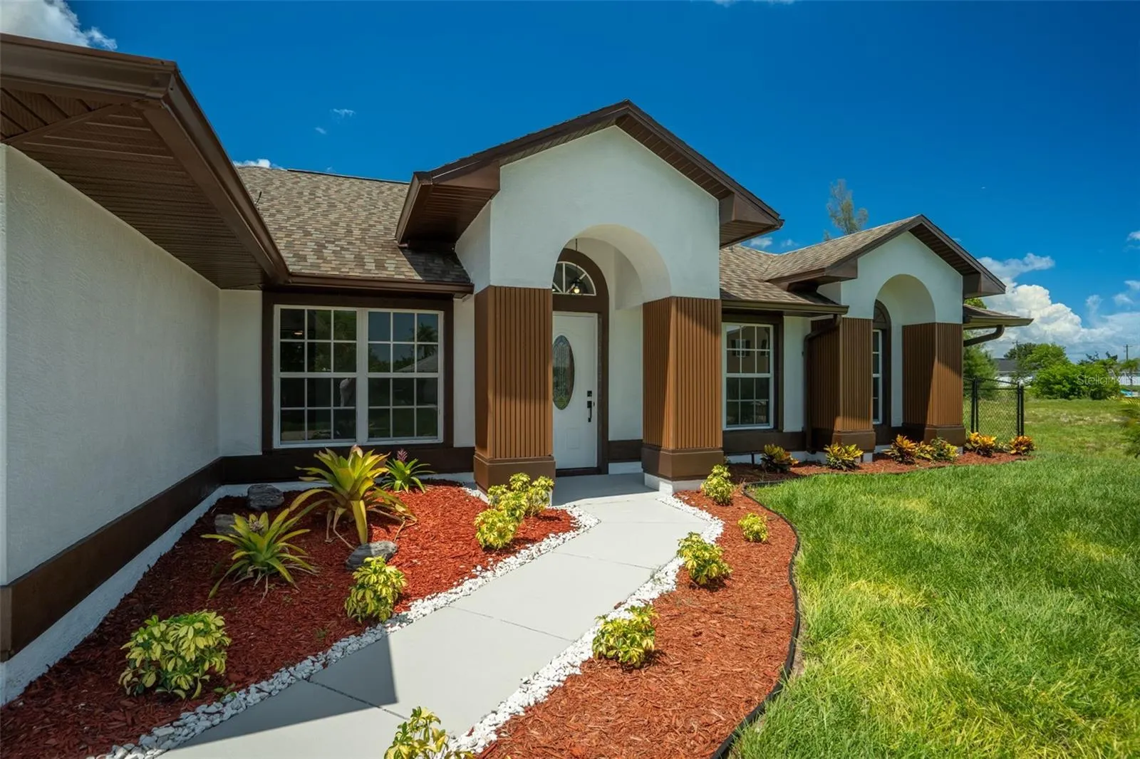 619 SW 26TH TER