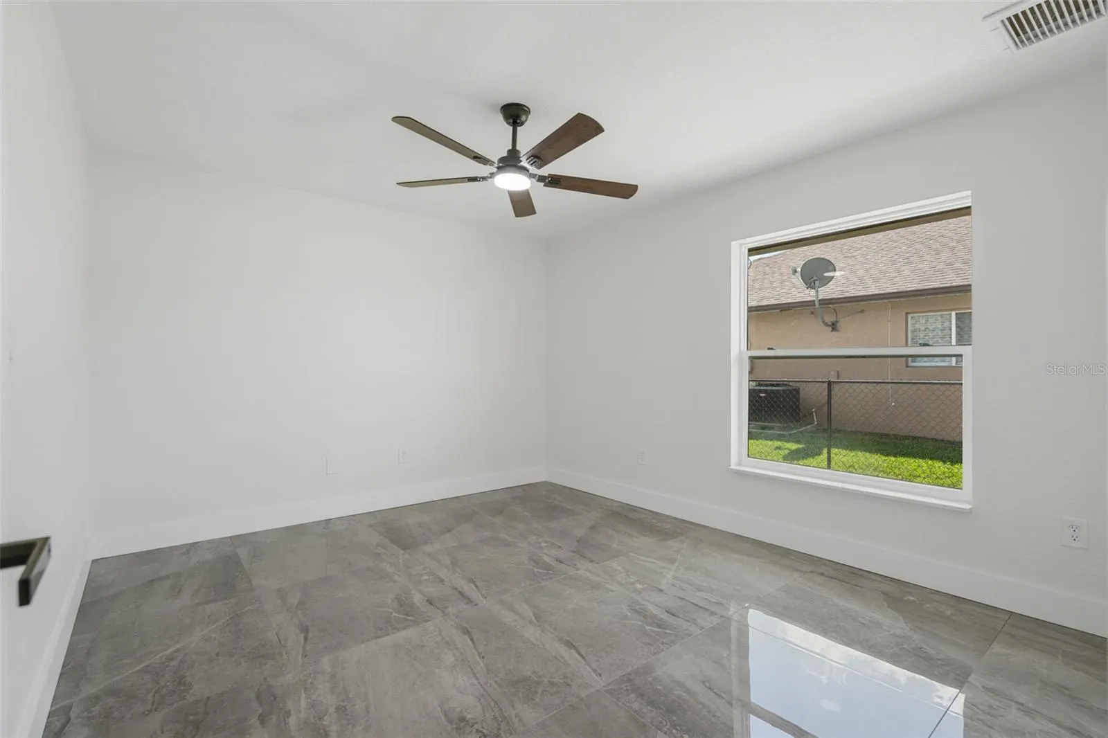 619 SW 26TH TER