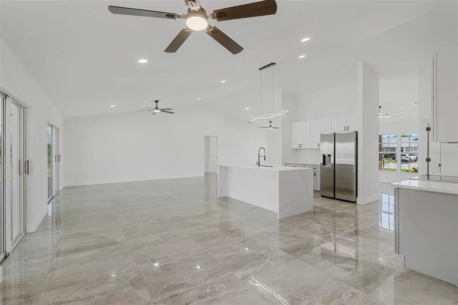 619 SW 26TH TER