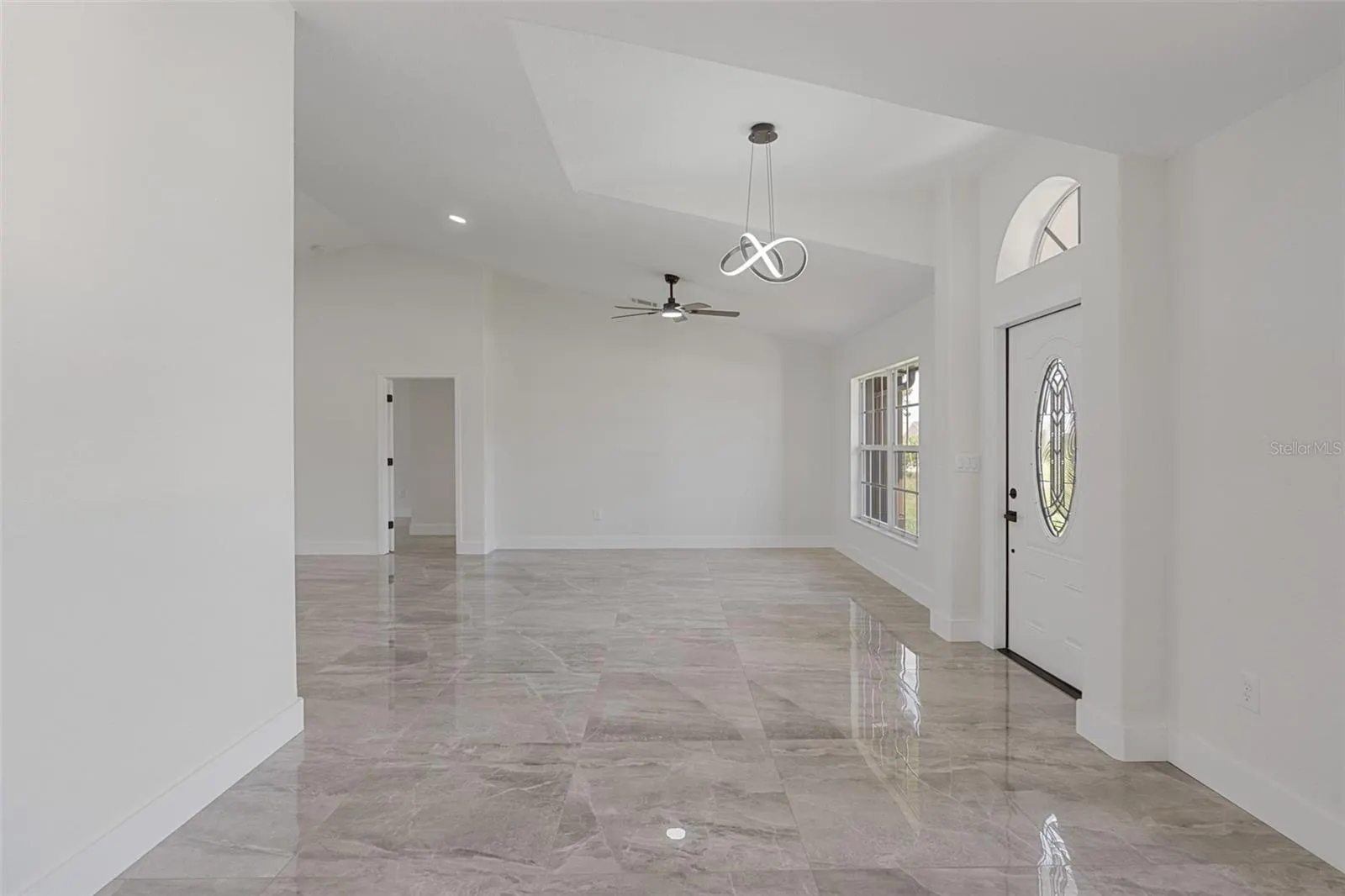 619 SW 26TH TER