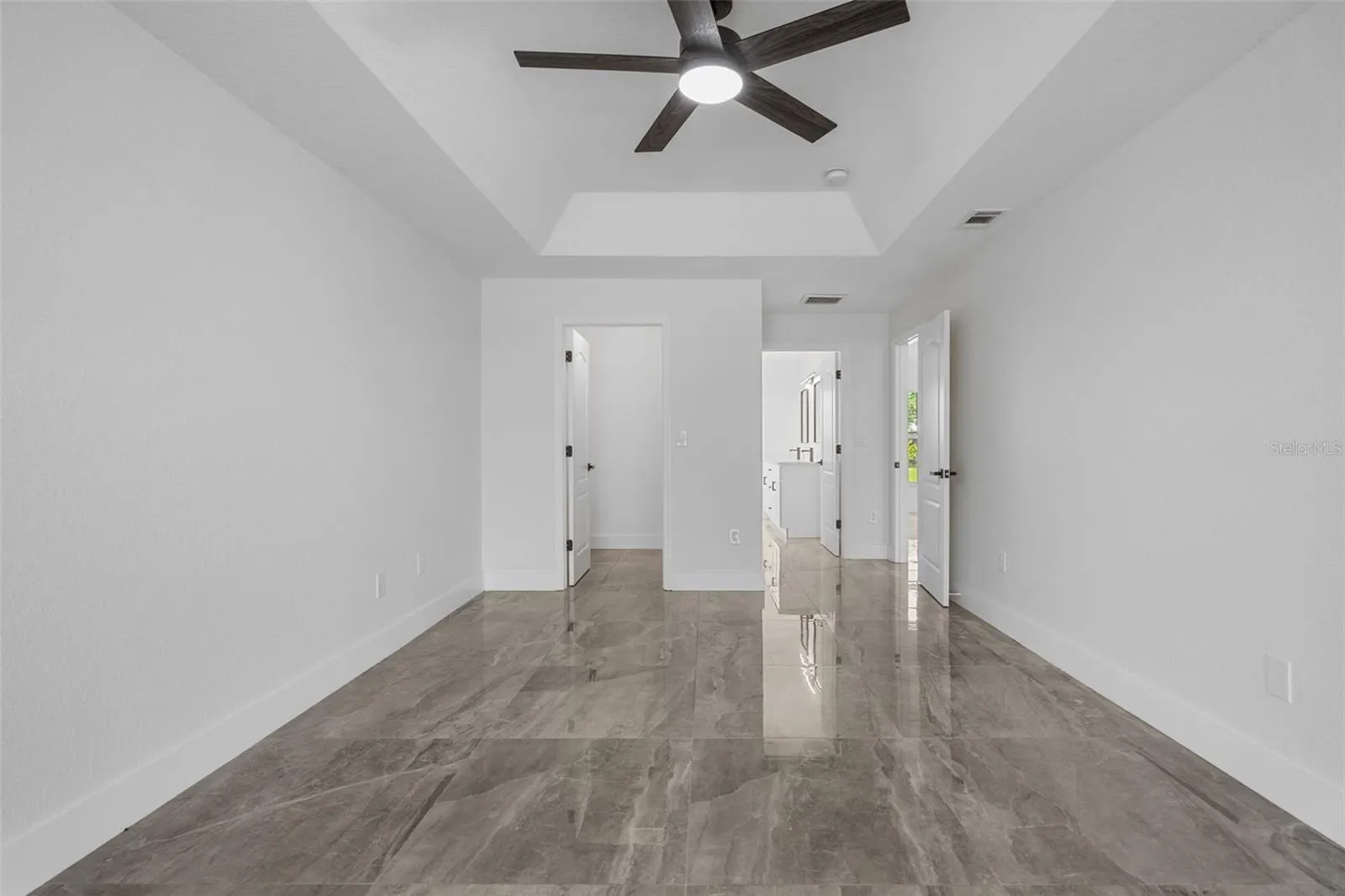 619 SW 26TH TER