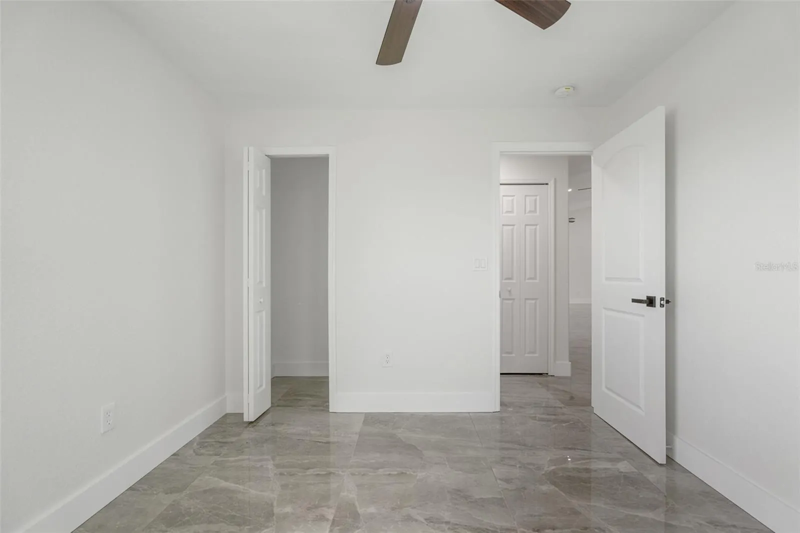 619 SW 26TH TER