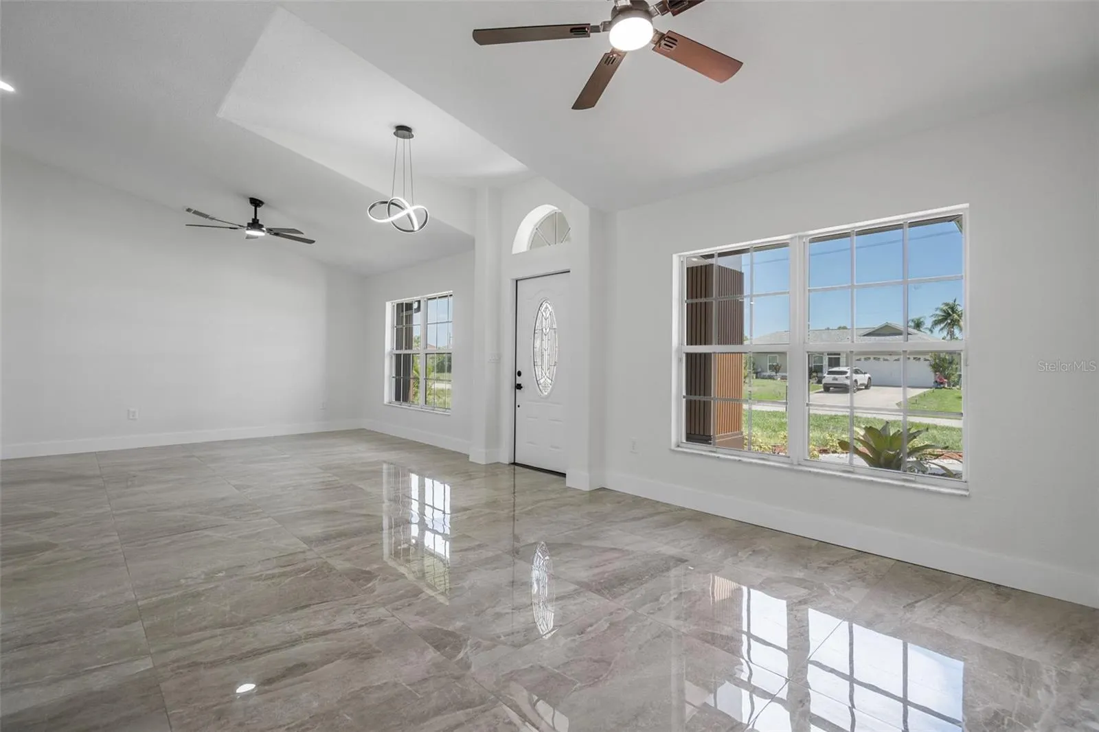 619 SW 26TH TER